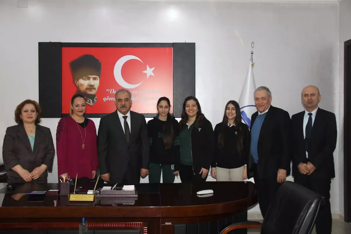 Doğa Okullarından Başkan Nehir'e Teşekkür Ziyareti