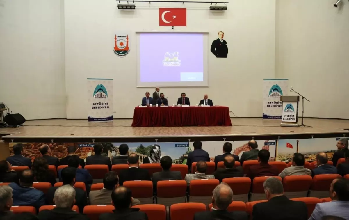 Eyyübiye Belediyesinden Yeni Anayasa ve Cumhurbaşkanlığı Sitemi Paneli
