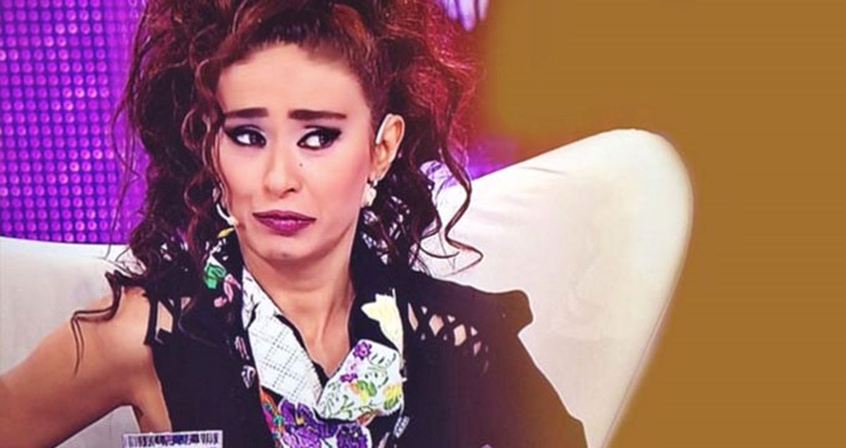 Yıldız Tilbe Yaptığı İlginç Makyajlar ile Sosyal Medyayı Salladı
