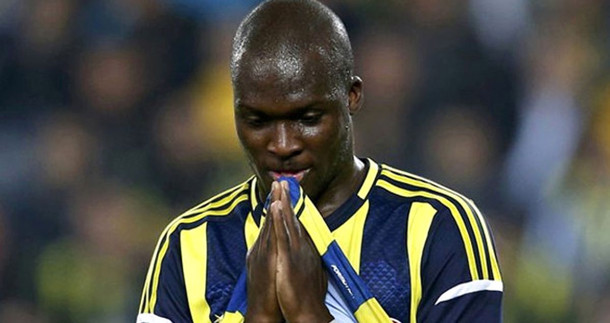 Fenerbahçeli Sow, Twitter'dan Taraftarlara Mesaj Yolladı: Sabredin