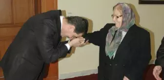Gediz Üniversitesi: FETÖ'cüler Hastane Yapılması İçin Verilen Araziyi Lunaparkçılara Sattı Gediz Üniversitesi: FETÖ'cüler Hastane Yapılması İçin Verilen Araziyi Lunaparkçılara Sattı