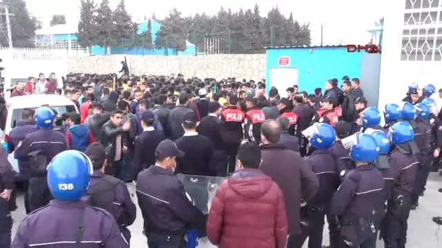 Adıyaman'da Amatör Maçta Arbede Adıyaman'da Amatör Maçta Arbede