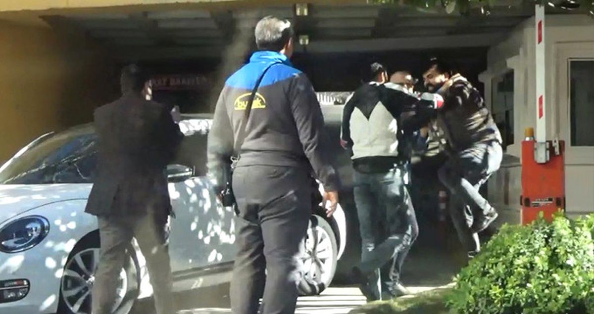 Bursa'da Trafikteki Sürücüler Tekme Tokat Birbirine Girdi
