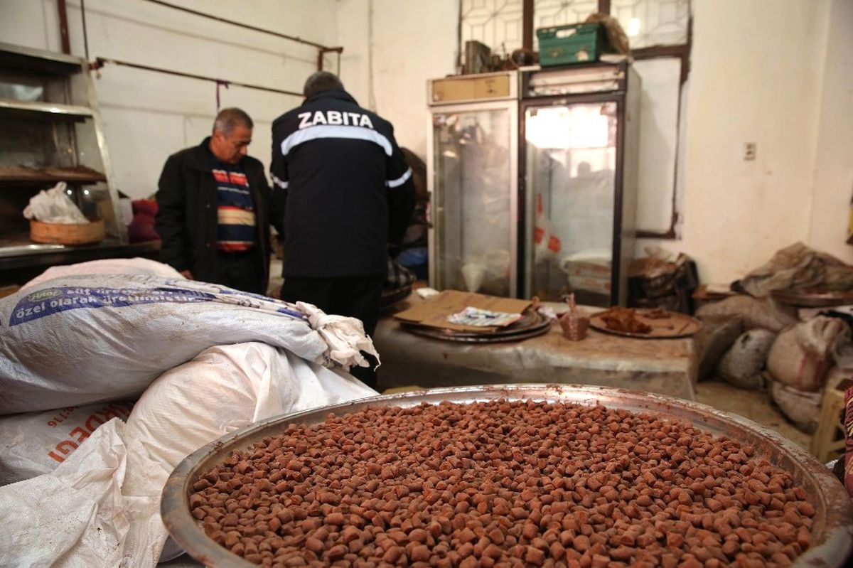 Haşerelerin İçindeki 3 Ton Ürün İmha Edildi