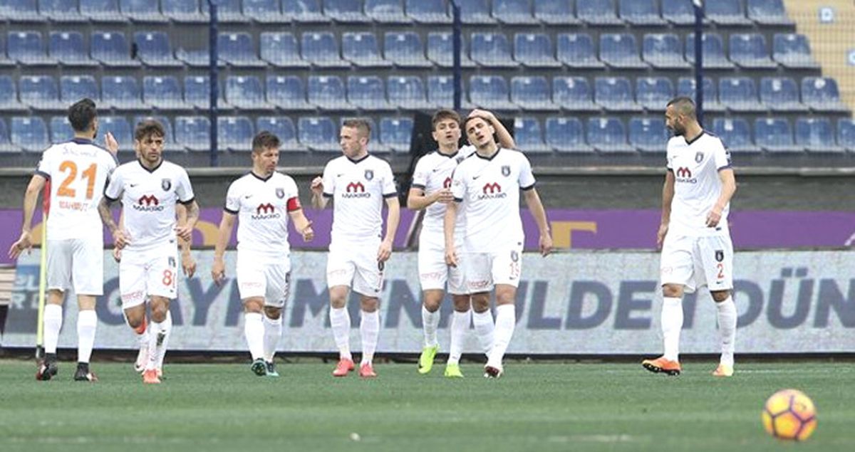 Süper Lig'de Medipol Başakşehir Deplasmanda Osmanlıspor'u 1-0 Yendi
