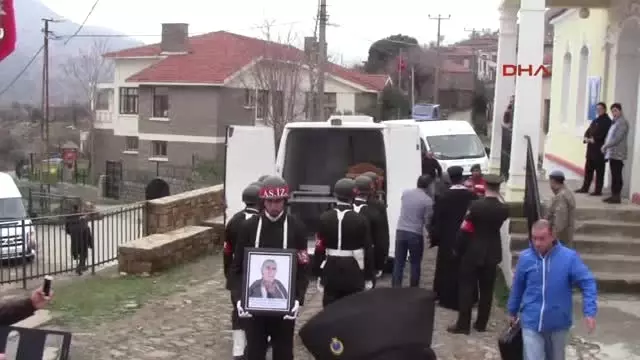Çanakkale Rum Asıllı Kore Gazisi Askeri Törenle Toprağa Verildi