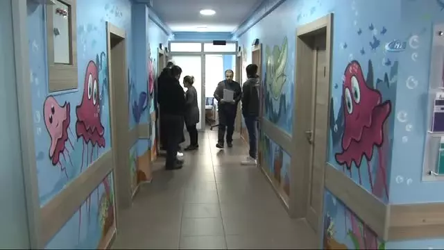 Kanserli Minikler İçin Hastane Duvarlarına Graffiti Yaptılar Kanserli Minikler İçin Hastane Duvarlarına Graffiti Yaptılar