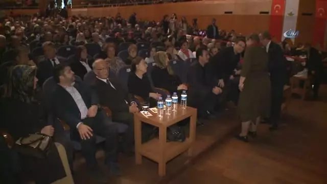 Osmangazi Belediyesi Müzeyyan Senar'ı Unutmadı Osmangazi Belediyesi Müzeyyan Senar'ı Unutmadı
