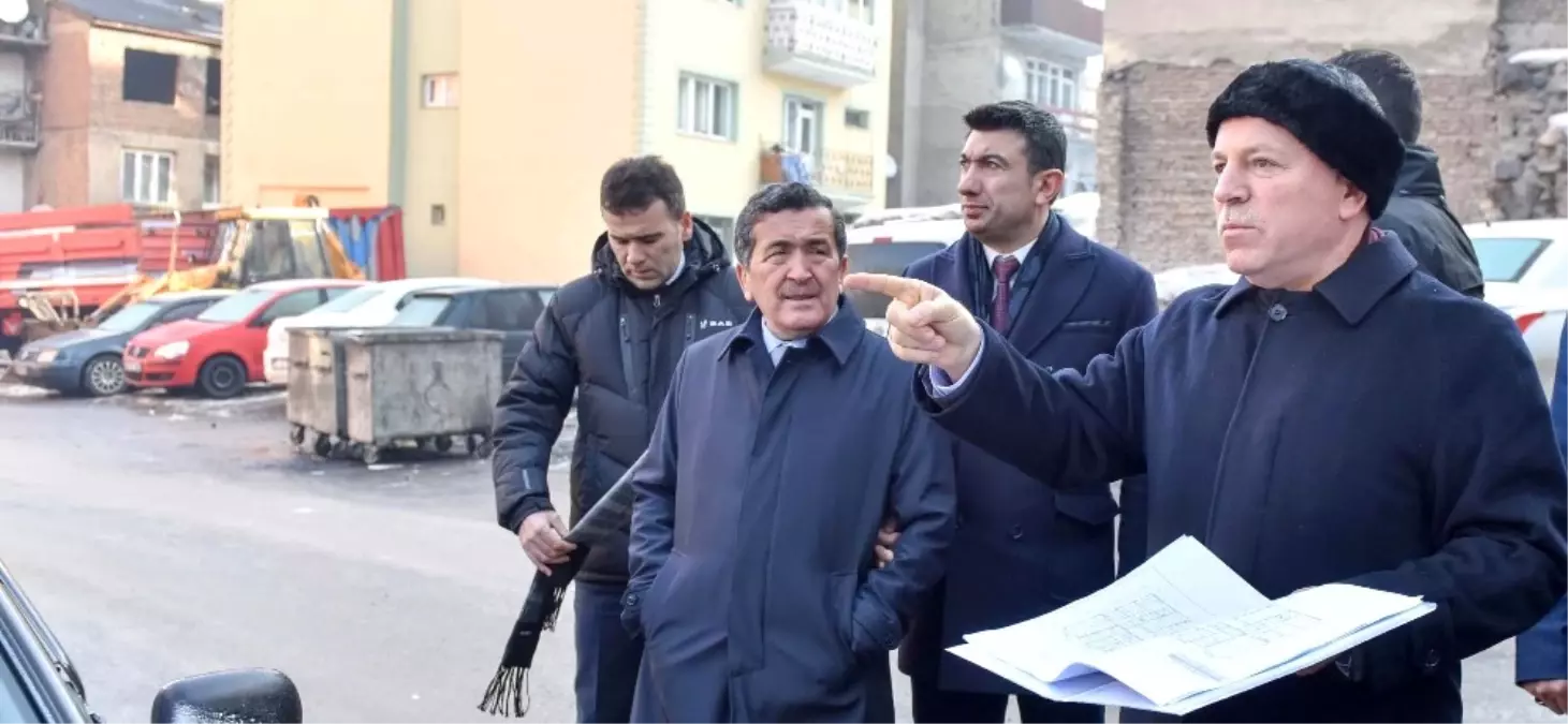 Başkan Sekmen'den Kentsel Dönüşüm Mesaisi