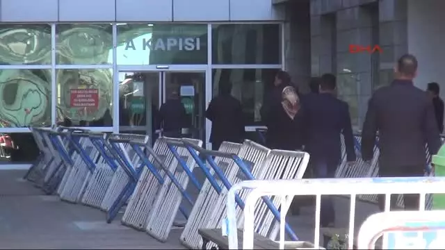 Mersin Hdp Eş Genel Başkanı Yüksekdağ Mersin'de Yargılanıyor Mersin Hdp Eş Genel Başkanı Yüksekdağ Mersin'de Yargılanıyor