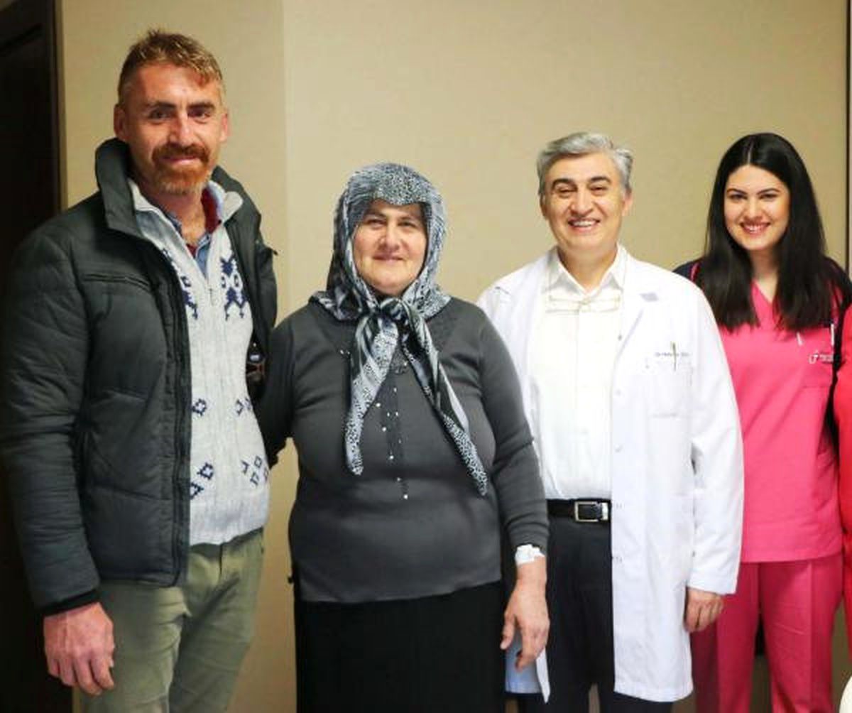 Kusma Şikayetiyle Hastaneye Giden Kadının Safra Kesesinden 200 Taş Çıktı