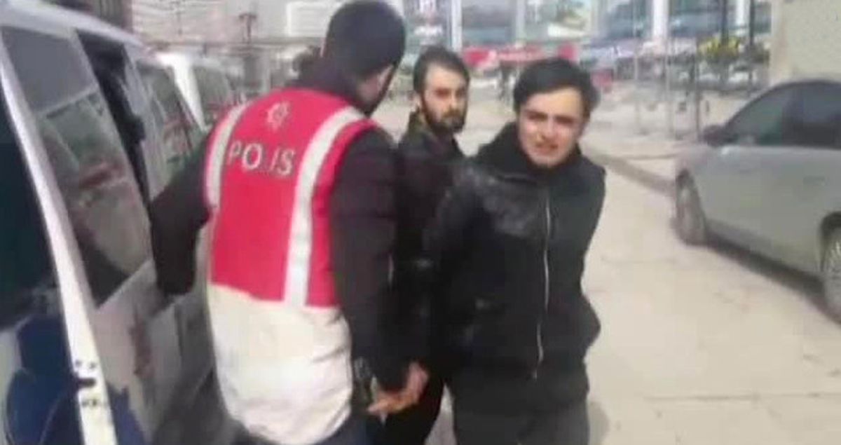 Yakayı Ele Veren Uyuşturucu Kuryesi Timsah Gözyaşlarına Boğuldu