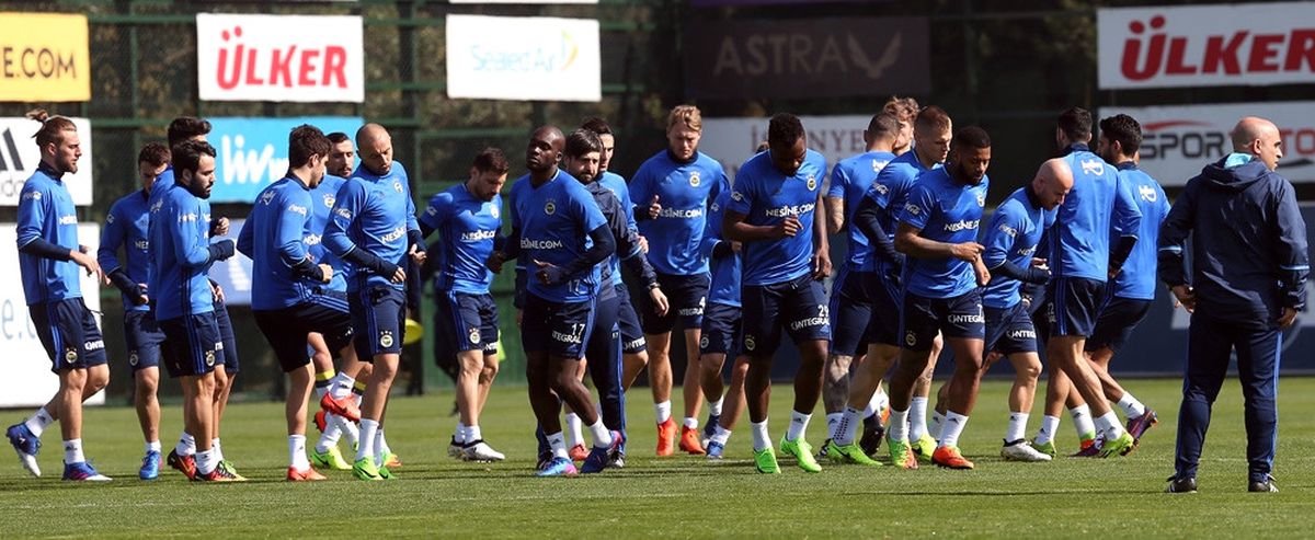Fenerbahçe Kayseri'ye Tam Kadro Gidiyor