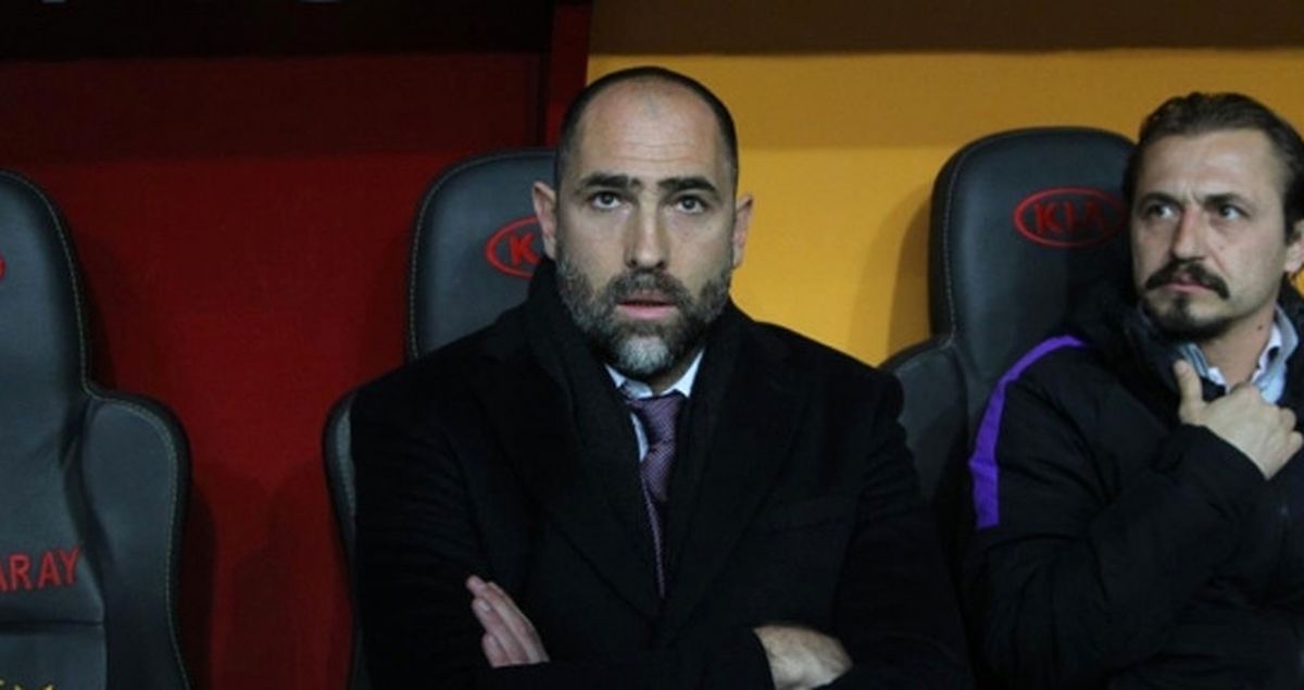Galatasaraylı Sneijder: Tudor'a Söyleyin, Beni de Kadro Dışı Bıraksın