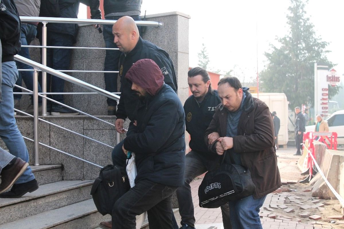 Kocaeli'de 5 Tubitak Personeli Fetö'den Adliyede