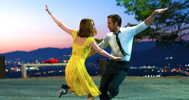 'Moonlight' Filminin İlk 20 Saniyesinde 'La La Land' Oynatıldı 'Moonlight' Filminin İlk 20 Saniyesinde 'La La Land' Oynatıldı