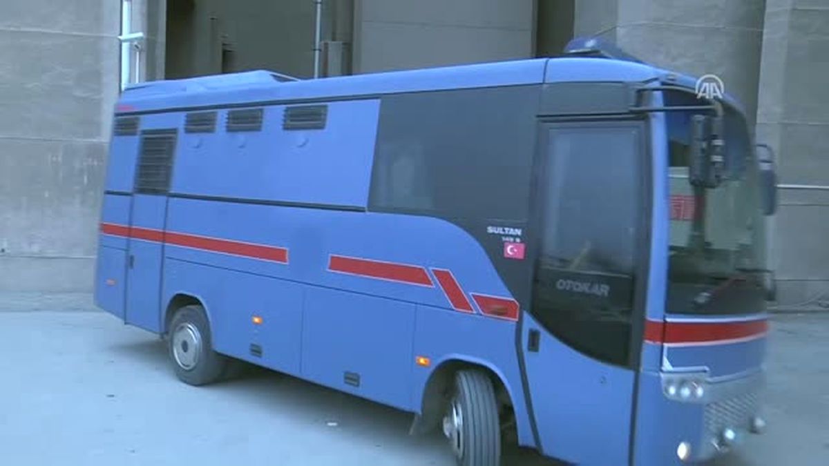 Ökk'daki Darbe Girişimi Davası - 69 Sanık Adliyeye Getirildi