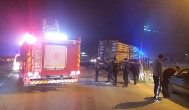 Otomobil Tırın Altına Girdi: 1 Yaralı
