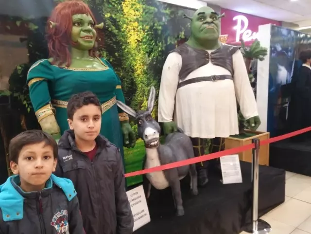 Ünlülerin Balmumu Heykelleri Salihli'de Ünlülerin Balmumu Heykelleri Salihli'de