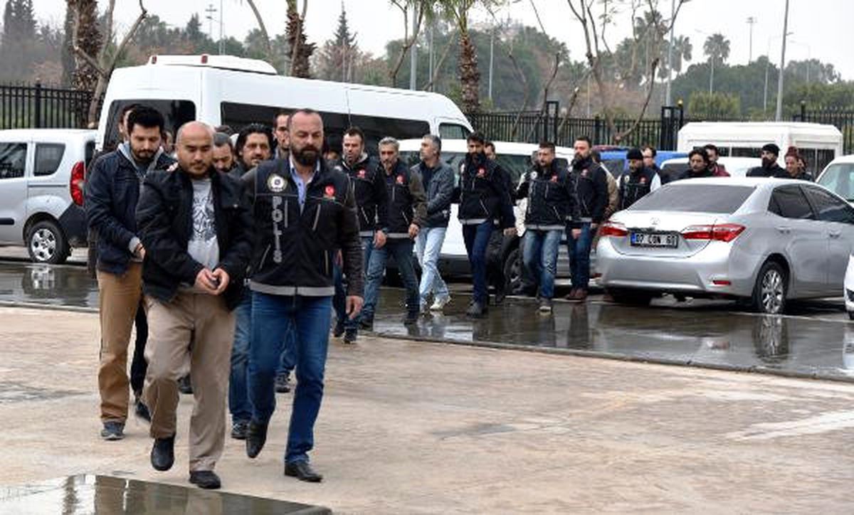 Fetö'den İhraç Edilen 14 Öğretmen Tutuklandı