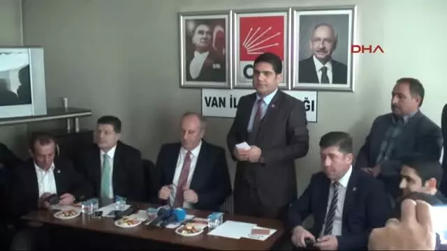 Van CHP Heyeti Van'da Referandumu Değerlendirdi Van CHP Heyeti Van'da Referandumu Değerlendirdi