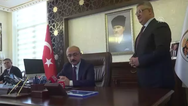 Almanya Demokrasiden Yana Mıdır, Terörden Yana Mıdır' Almanya Demokrasiden Yana Mıdır, Terörden Yana Mıdır'
