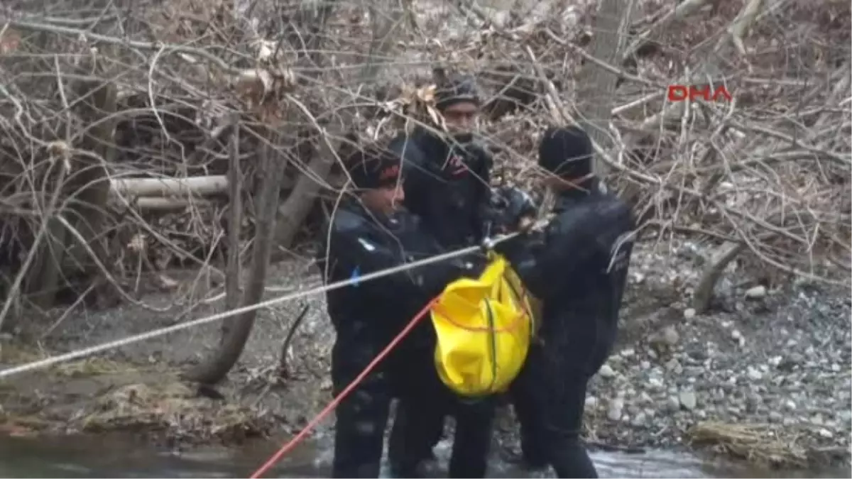 Balıkesir Babası ve Ağabeyin Mezarları Arasında Toprağa Verildi