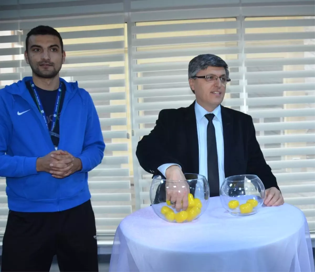 Bozüyük Belediyesi Kurumlar Arası Voleybol Turnuvası'nda Kuralar Çekildi