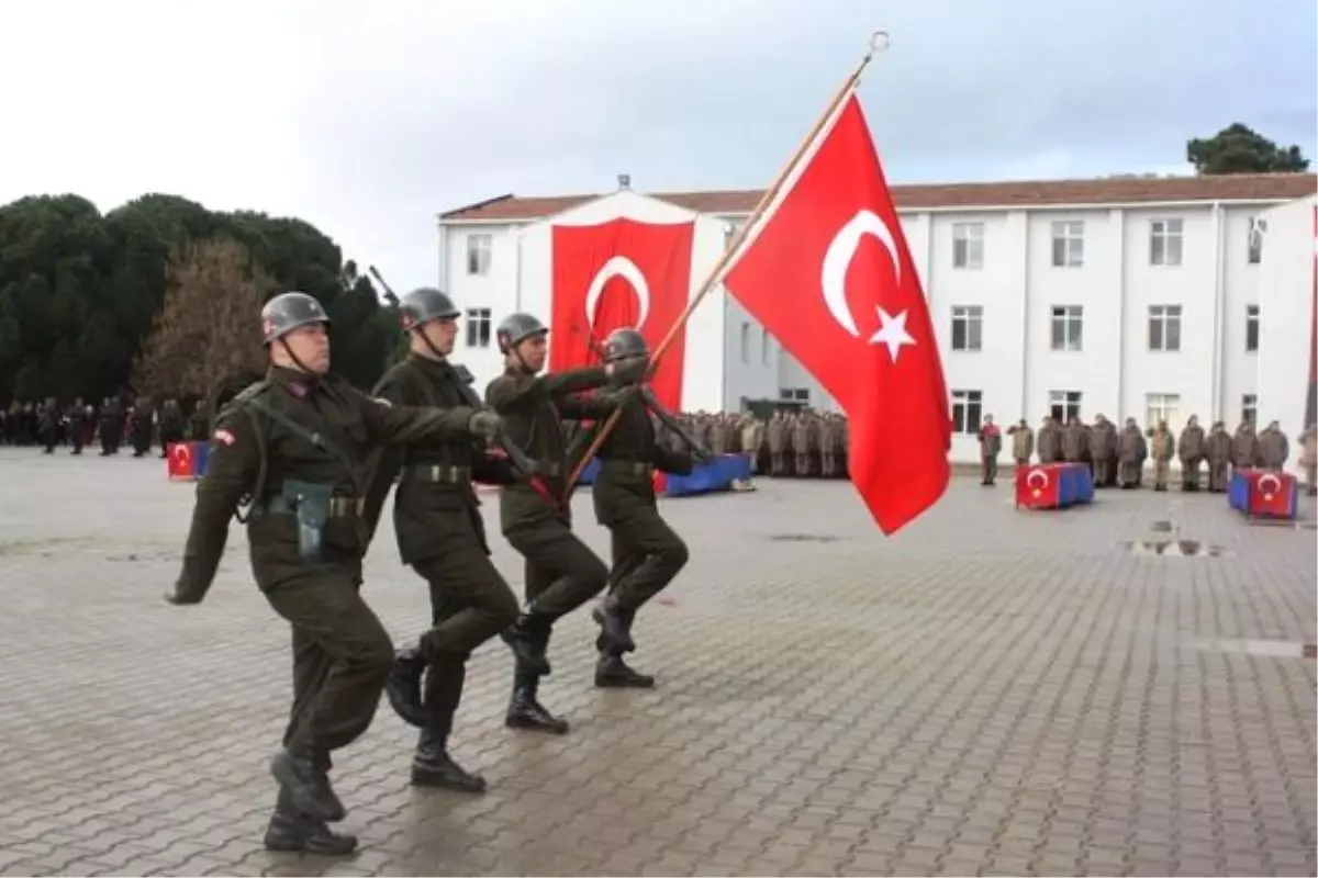 Ezine'de Acemi Erler Yemin Etti