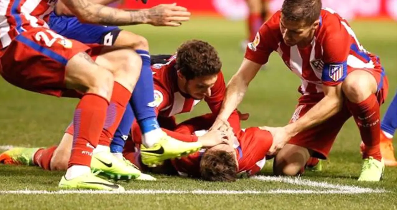 Ölümden Dönen İspanyol Futbolcu Torres: Merak Etmeyin, İyiyim