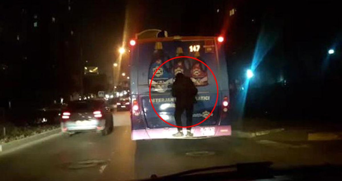 Otobüsün Arka Tamponuna Çıkarak Yolculuk Eden Şahsı Görenler Şaşkına Döndü