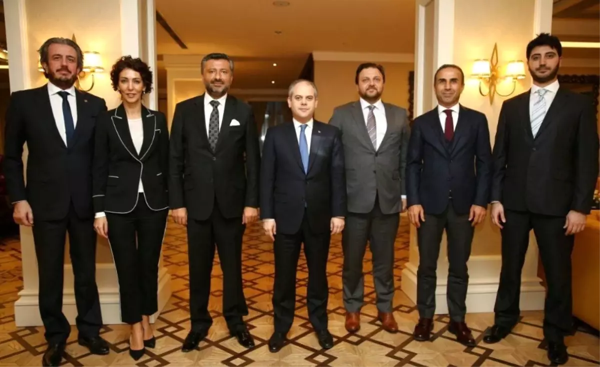 Tosfed Yöneticileri Bakan Kılıç'ı Ziyaret Etti
