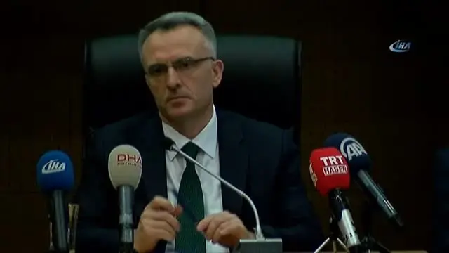 Bakan Naci Ağbal'dan Otobüs Şoförlerine Büyük Jest Bakan Naci Ağbal'dan Otobüs Şoförlerine Büyük Jest