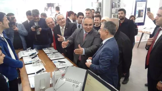Bakan Yılmaz: 'Cumhurbaşkanına Yeni Sistemde İlave Bir Yetki Getirilmemiştir'