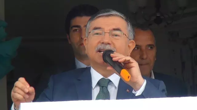 Bakan Yılmaz: 'Cumhurbaşkanına Yeni Sistemde İlave Bir Yetki Getirilmemiştir'