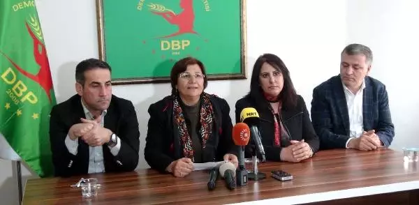 Dtk, Dbp, Hdp'den Ortak Açıklama: Barzani'ye Şengal'den Çekilmeli Dtk, Dbp, Hdp'den Ortak Açıklama: Barzani'ye Şengal'den Çekilmeli