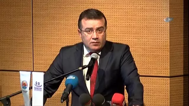İkbal Gürpınar: 'İsmet İnönü Lozan'a Hahamla Gitmiş' İkbal Gürpınar: 'İsmet İnönü Lozan'a Hahamla Gitmiş'