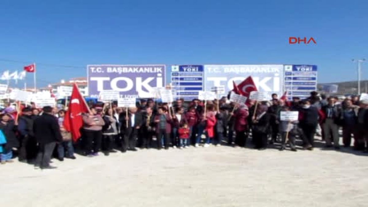 Izmir Çeşme'deki TOKİ Hak Sahiplerinden Fiyat Tepkisi