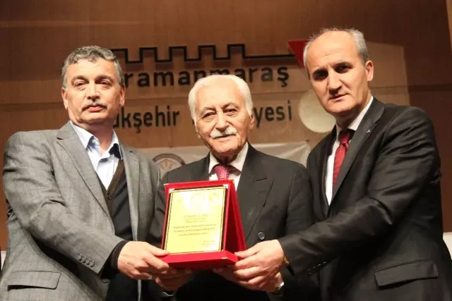 Kahramanmaraş'ta 'Kardeşlik Sınır Tanımaz' Konferansı Kahramanmaraş'ta 'Kardeşlik Sınır Tanımaz' Konferansı