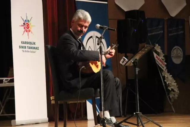 Kahramanmaraş'ta 'Kardeşlik Sınır Tanımaz' Konferansı Kahramanmaraş'ta 'Kardeşlik Sınır Tanımaz' Konferansı