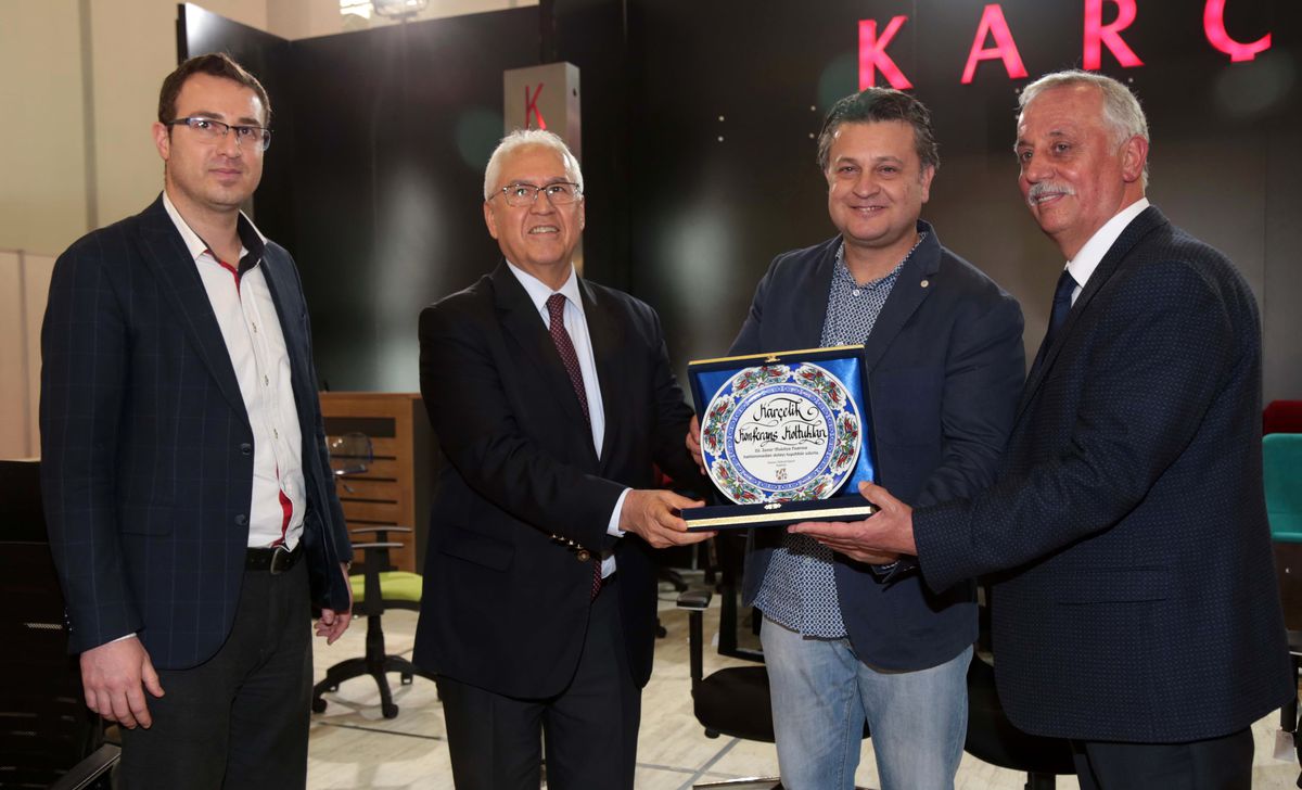 'Mobilyanın Kalbi Karabağlar' Modeko'da Sergileniyor
