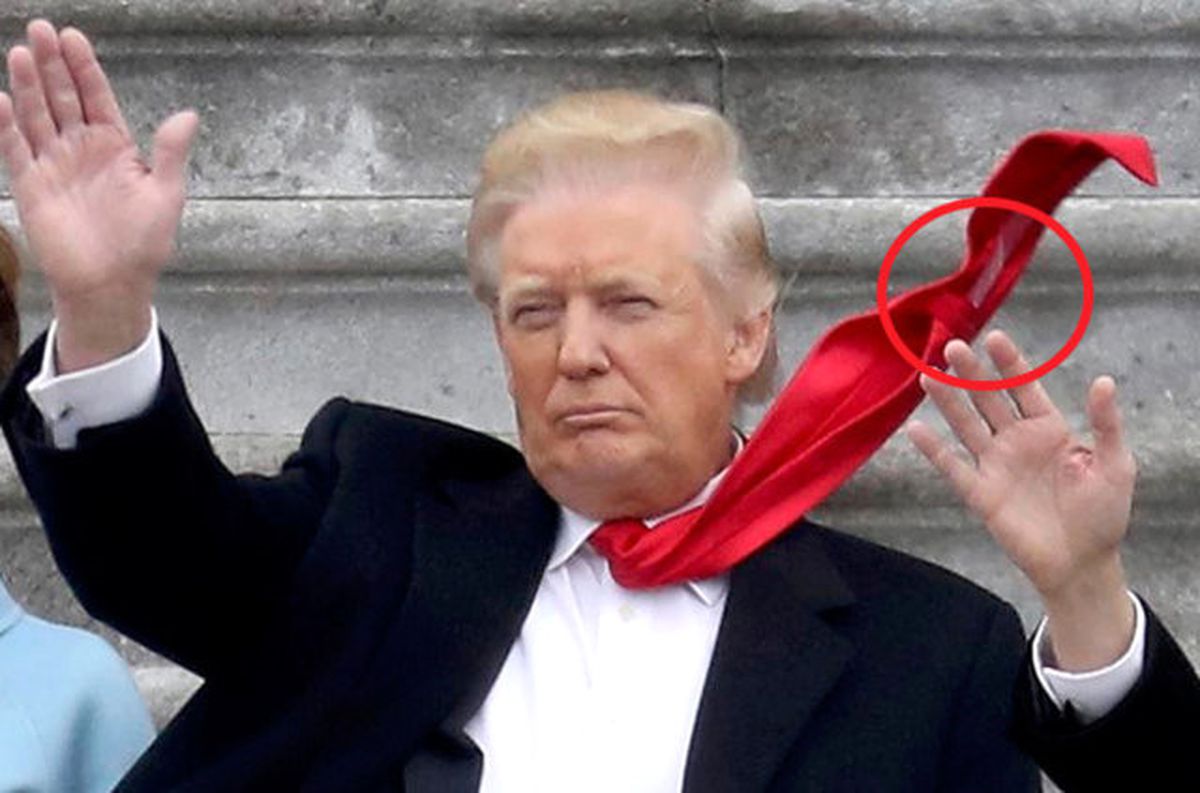 Donald Trump Kravatını Neden Bantlıyor?