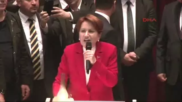Akşener, 'Türkiye'den Başka O Paçavrayı Asan Ülke Yok' Akşener, 'Türkiye'den Başka O Paçavrayı Asan Ülke Yok'