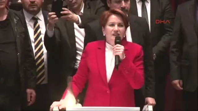 Akşener, 'Türkiye'den Başka O Paçavrayı Asan Ülke Yok' Akşener, 'Türkiye'den Başka O Paçavrayı Asan Ülke Yok'