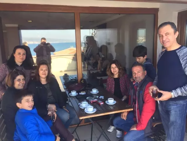 Ayvalıklı Mali Müşavir ve Muhasebeciler Kahvaltılı Toplantıda Buluştu Ayvalıklı Mali Müşavir ve Muhasebeciler Kahvaltılı Toplantıda Buluştu