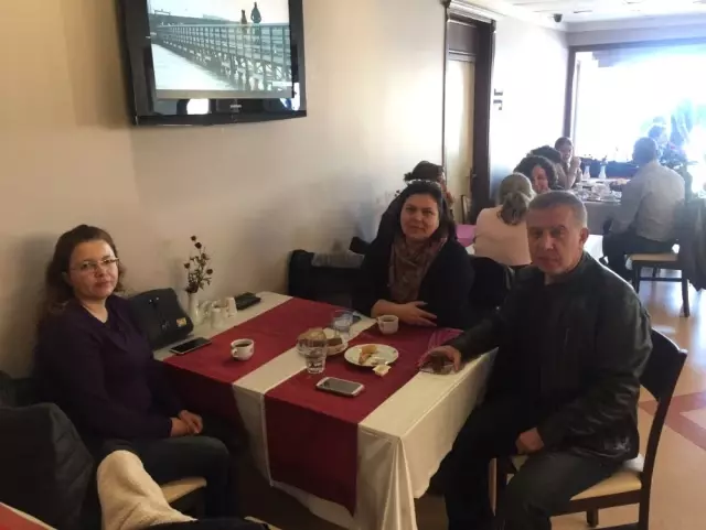 Ayvalıklı Mali Müşavir ve Muhasebeciler Kahvaltılı Toplantıda Buluştu Ayvalıklı Mali Müşavir ve Muhasebeciler Kahvaltılı Toplantıda Buluştu