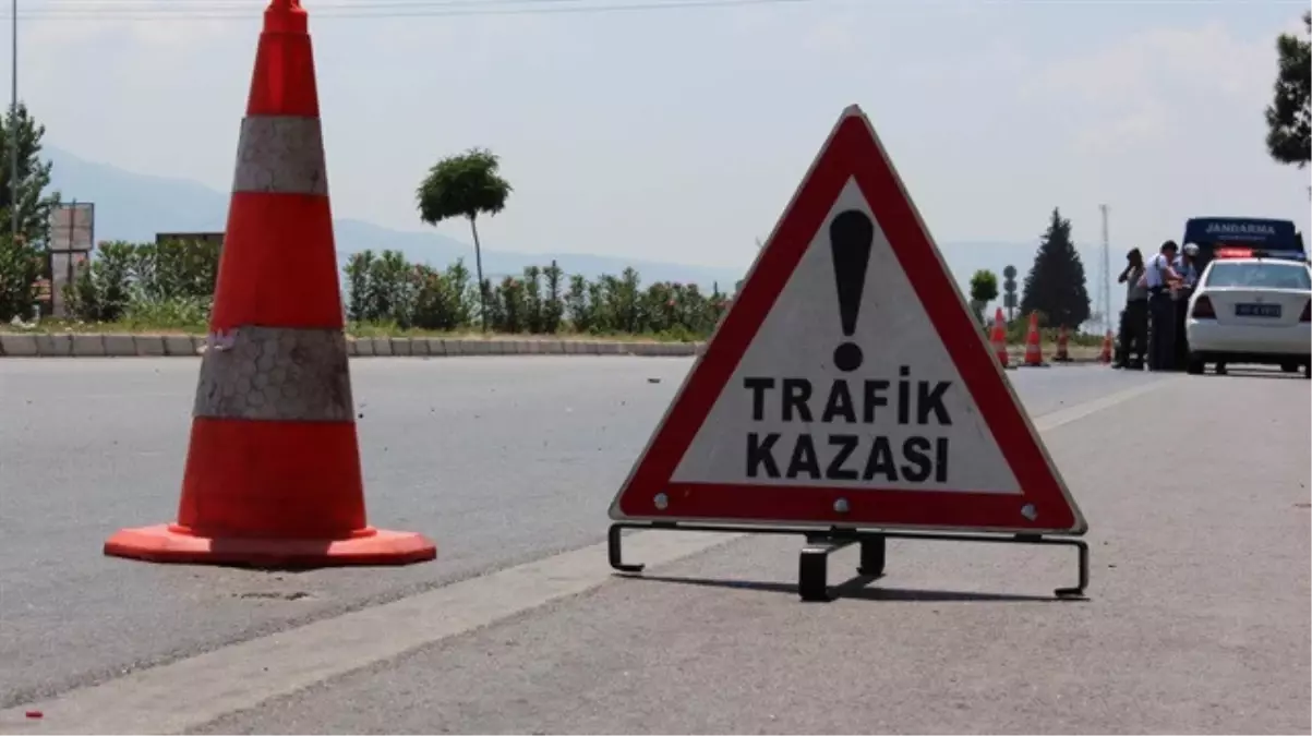 Balıkesir'de Trafik Kazası: 2 Ölü