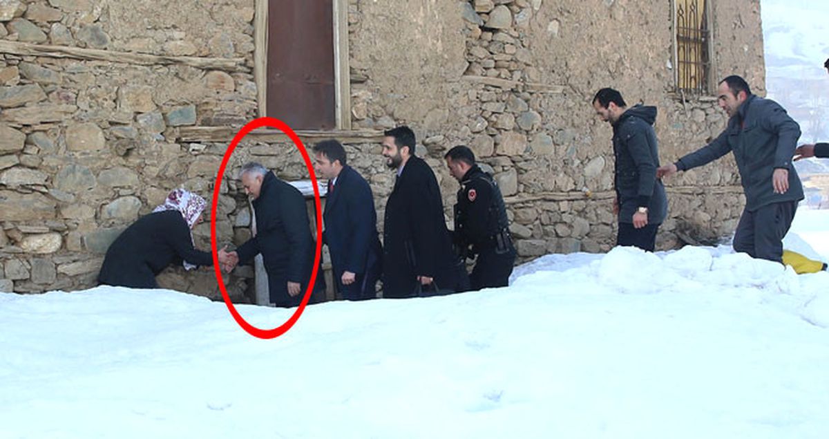 Başbakan Yıldırım Muş Mitingine Giderken Havada Tehlike Atlattı