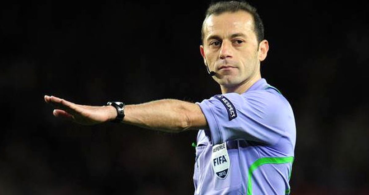 Cüneyt Çakır, Şampiyonlar Ligi'ndeki Napoli-Real Madrid Maçını Yönetecek
