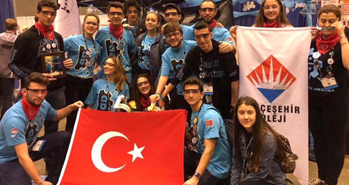 Liseli Mucitler ABD'de Düzenlenen Yarışmaya Katılıyor